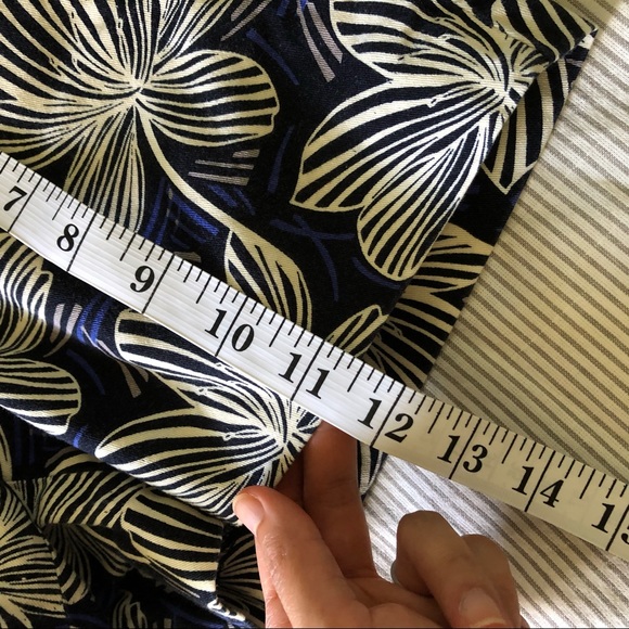 J. Crew Shorts Floral Pattern, sz 0 - Picture 6 of 6